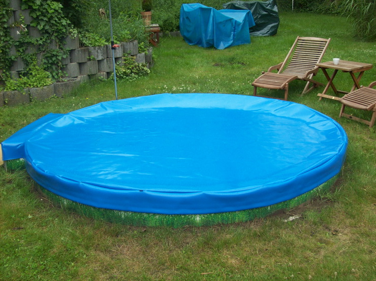 Abdeckplane fr einen Swimmingpool