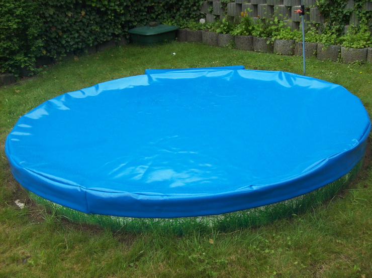 Abdeckplane fr einen Swimmingpool2